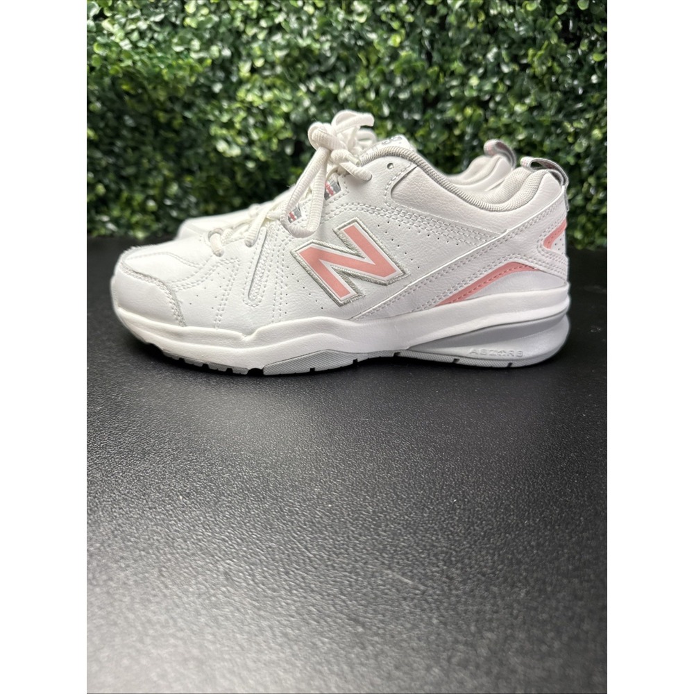 New Balance Women's 608 V5 Shoes Size 8 D Casual Comfort Cross Trainer Sneakers
